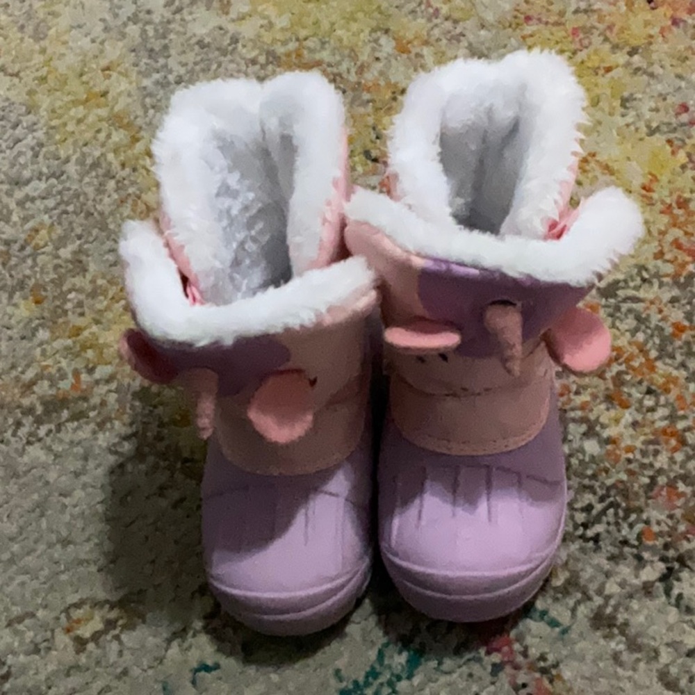 Snow Boots
Brand: Morendl
Color: Pink/Purple
Size: 8 for toddlers